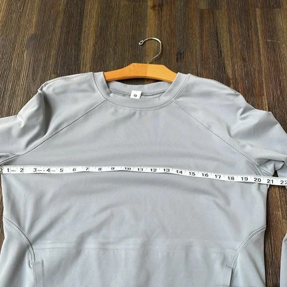 Lululemon It’s Rulu Classic Fit Crew Fleece Sz 8 EUC - Picture 8 of 9